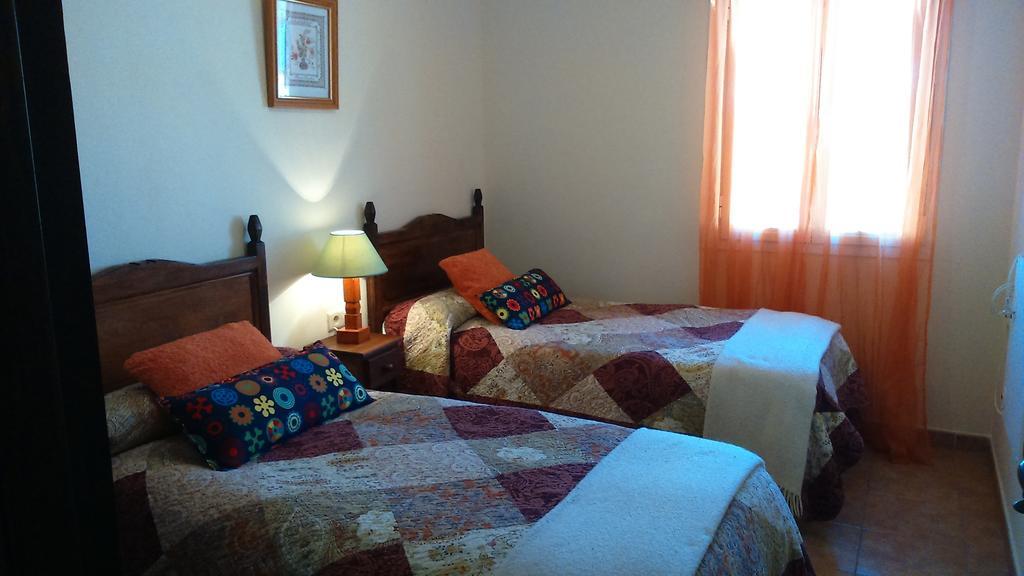 Hostal Rural Molino Del Bombo アラセナ 部屋 写真