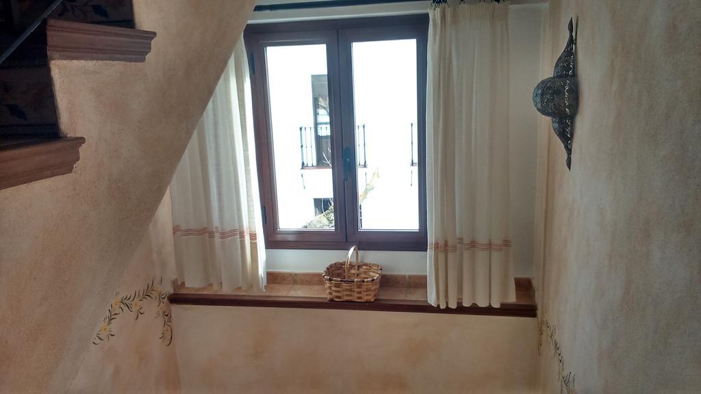 Hostal Rural Molino Del Bombo アラセナ エクステリア 写真