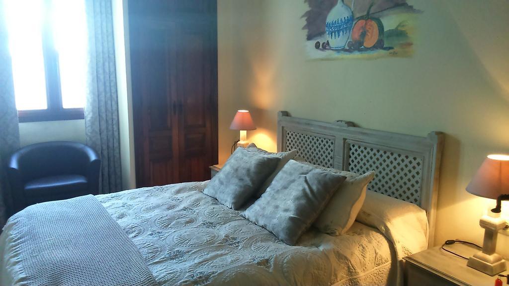 Hostal Rural Molino Del Bombo アラセナ 部屋 写真