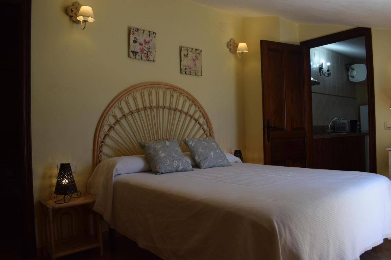 Hostal Rural Molino Del Bombo アラセナ エクステリア 写真