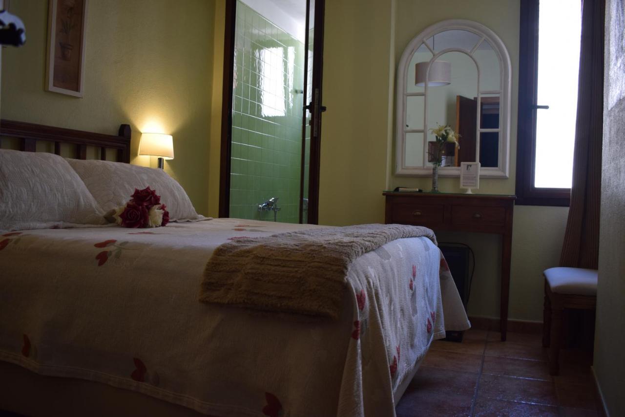 Hostal Rural Molino Del Bombo アラセナ エクステリア 写真