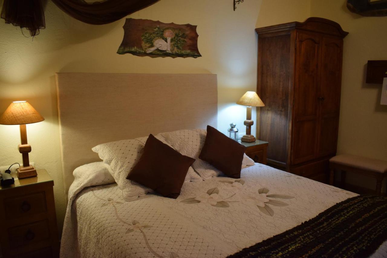 Hostal Rural Molino Del Bombo アラセナ エクステリア 写真