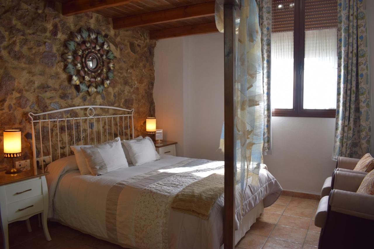 Hostal Rural Molino Del Bombo アラセナ エクステリア 写真