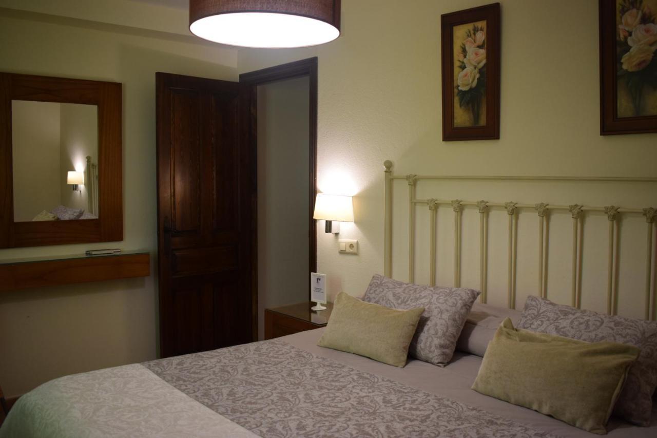 Hostal Rural Molino Del Bombo アラセナ エクステリア 写真