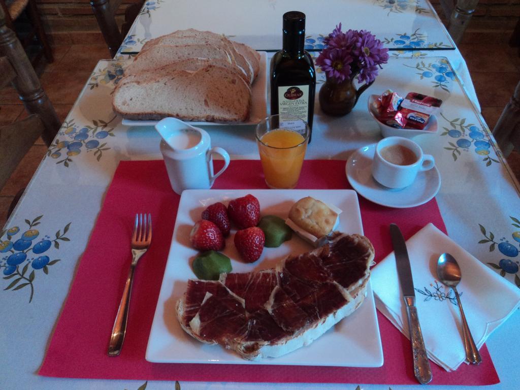Hostal Rural Molino Del Bombo アラセナ エクステリア 写真